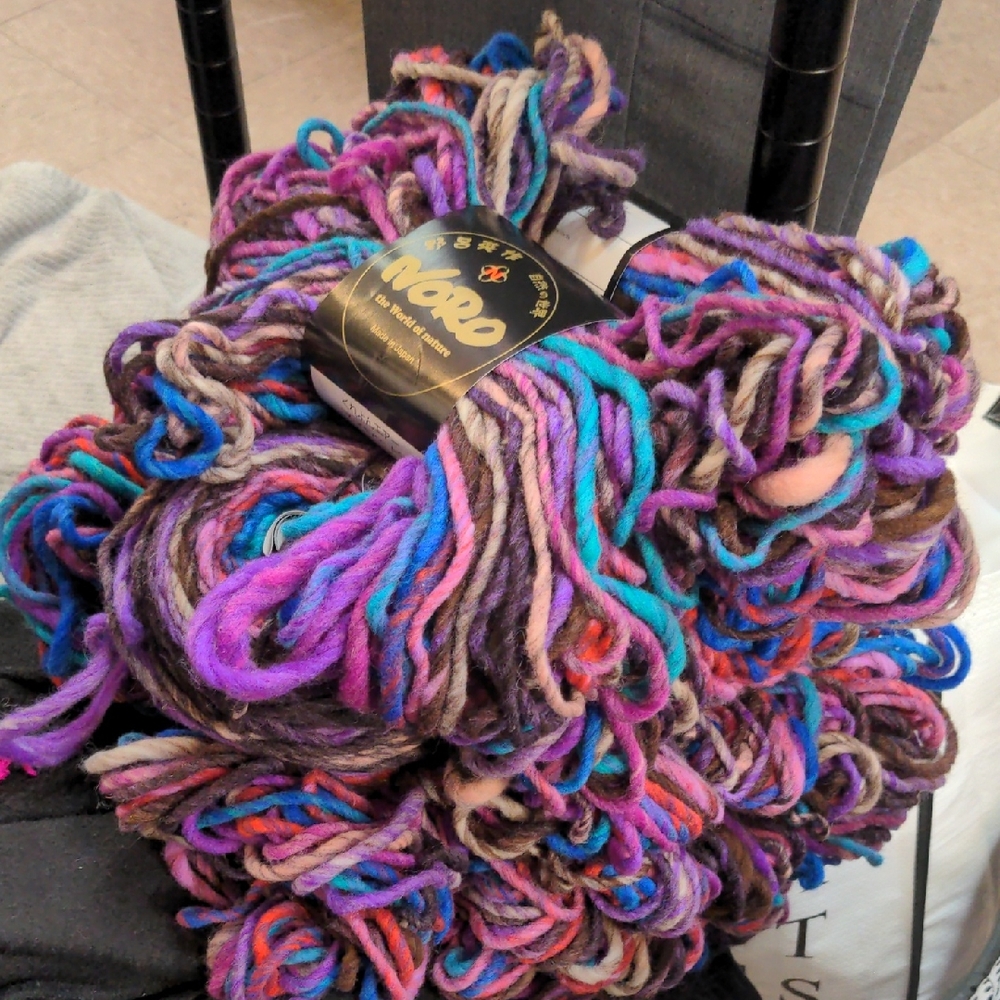 Noro Kureyon Yarn 8+ Skeins